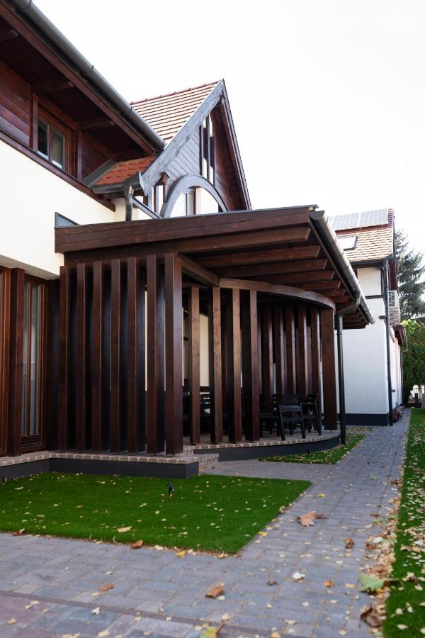 Hvt Comfort Apartments Mezőkövesd Exterior foto